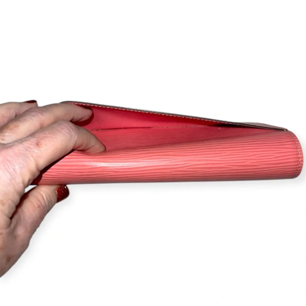 LOUIS VUITTON Sarah Wallet Epi Leather Coral EUC